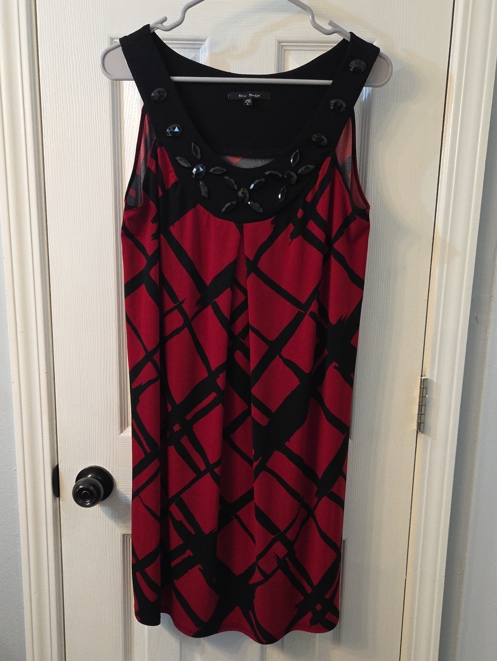 Blu Sage Red and Black Sleeveless Jewel-Neck Shift Dress